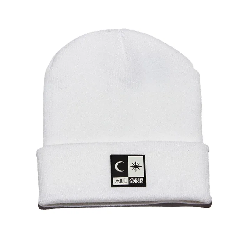 Acrylic beanie/white
